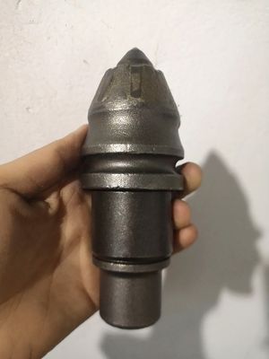 22 밀리미터 카바이드 돌 총알 이는 구조 위조를 구축해서 사용했습니다